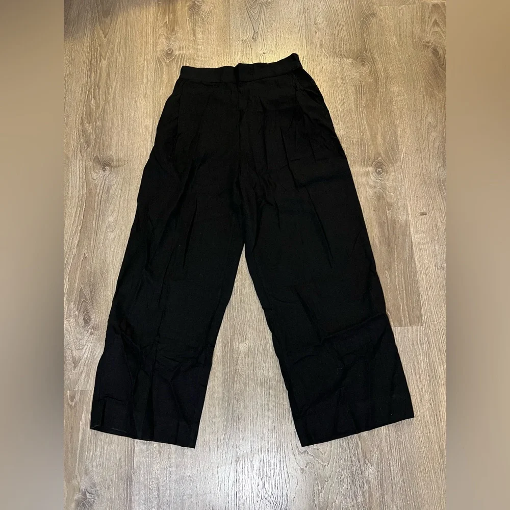Madewell Pull-On Straight Crop Pant - Picture 3 of 10